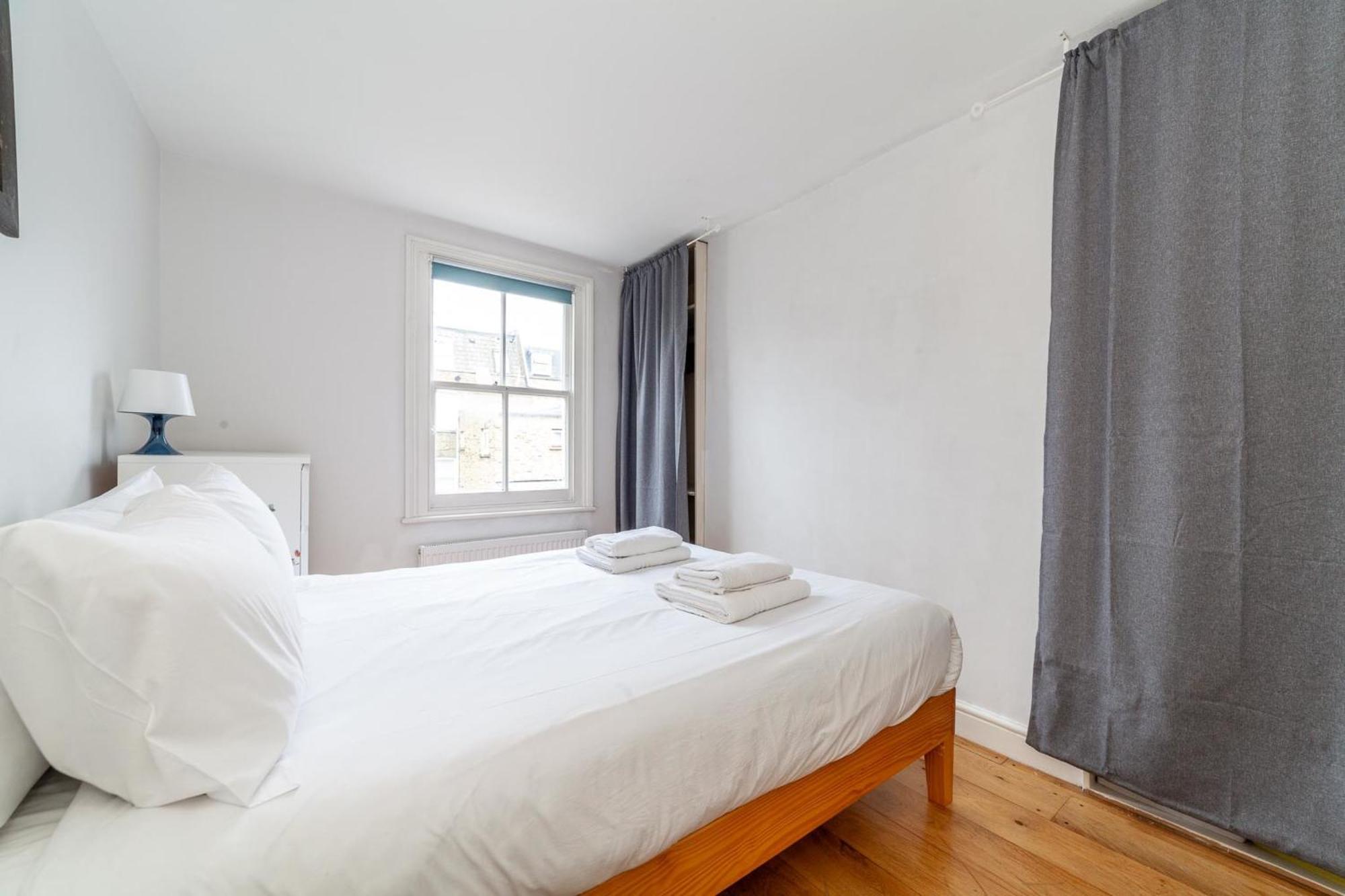 Colourful Notting Hill Apartment