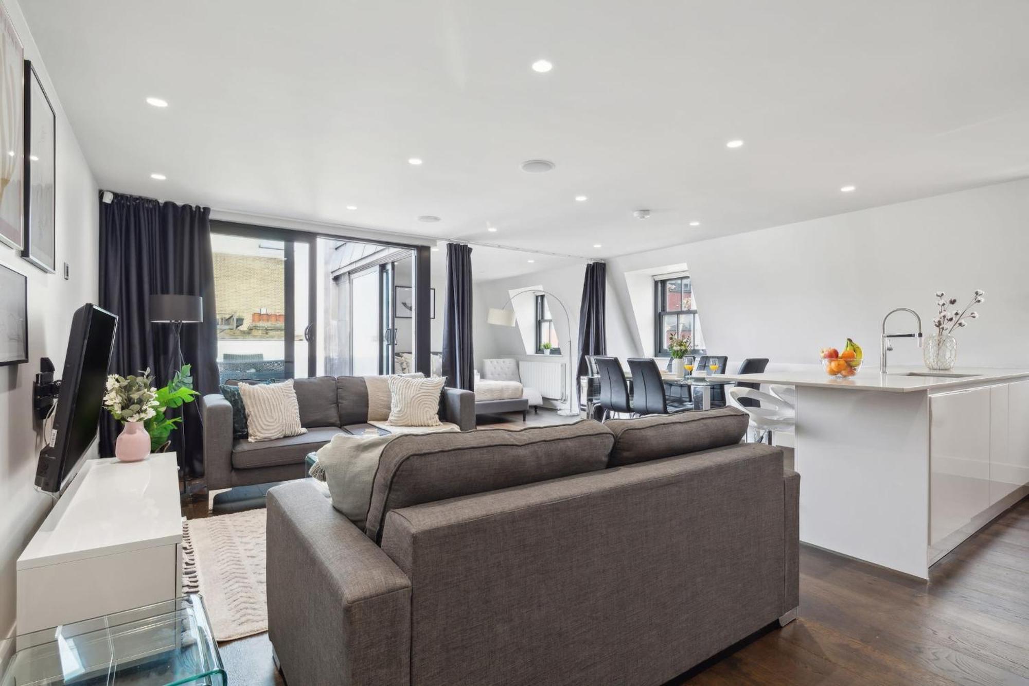 Leilighet 3br Penthouse With Terrace - Cityapartmentstay *