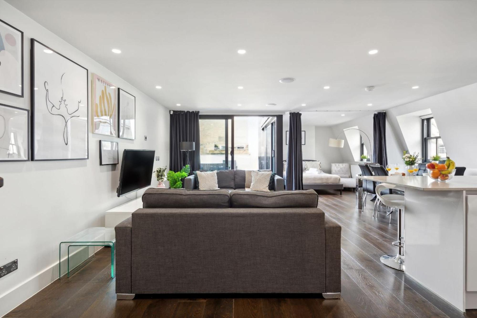 3br Penthouse With Terrace - Cityapartmentstay