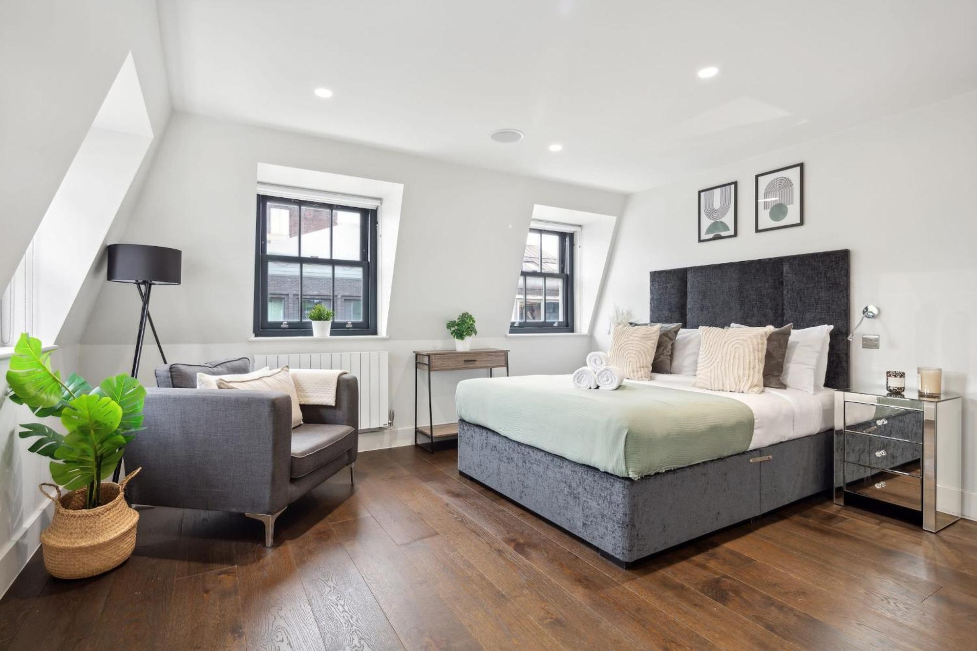 Leilighet 3br Penthouse With Terrace - Cityapartmentstay