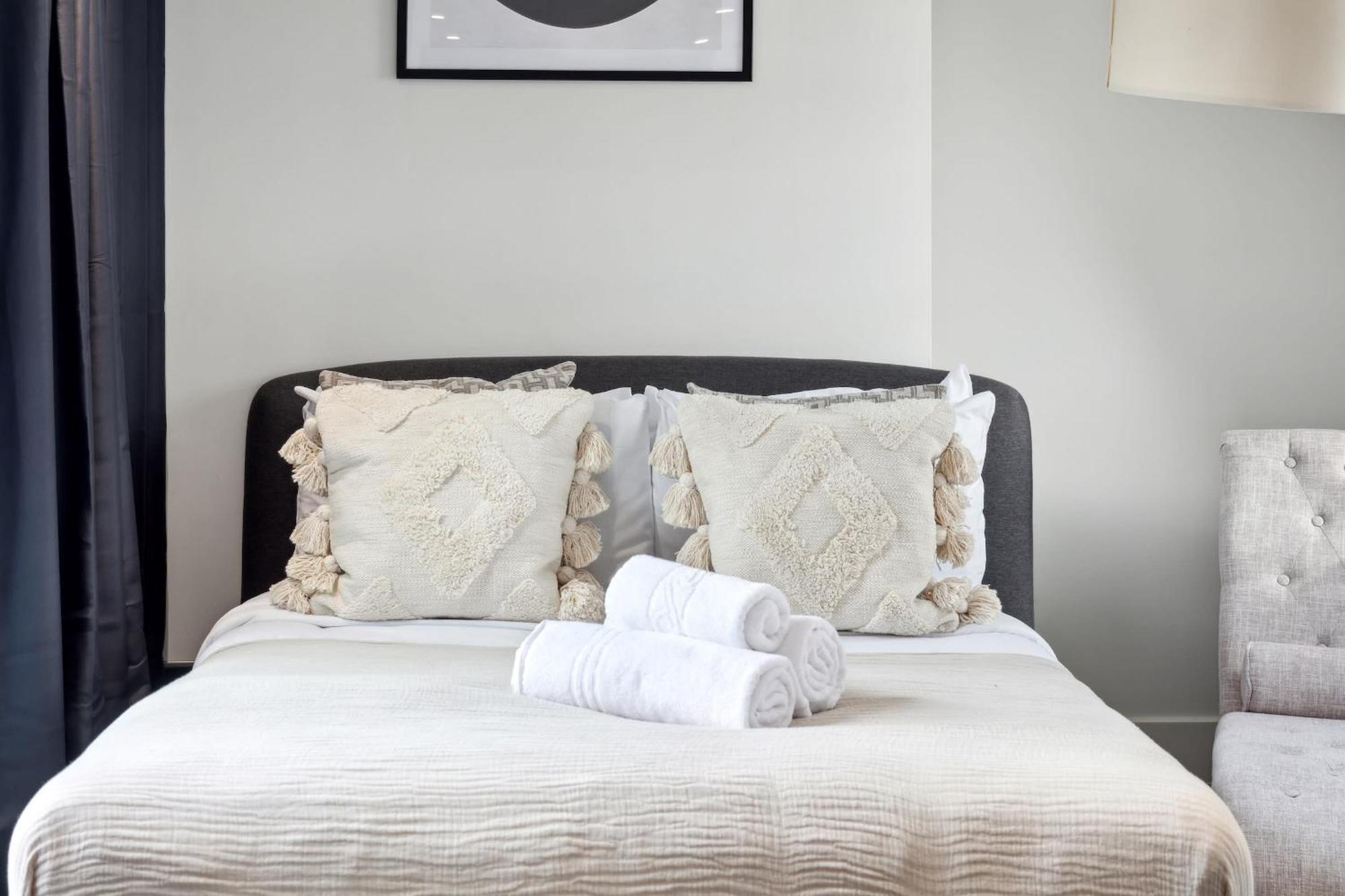 3br Penthouse With Terrace - Cityapartmentstay *