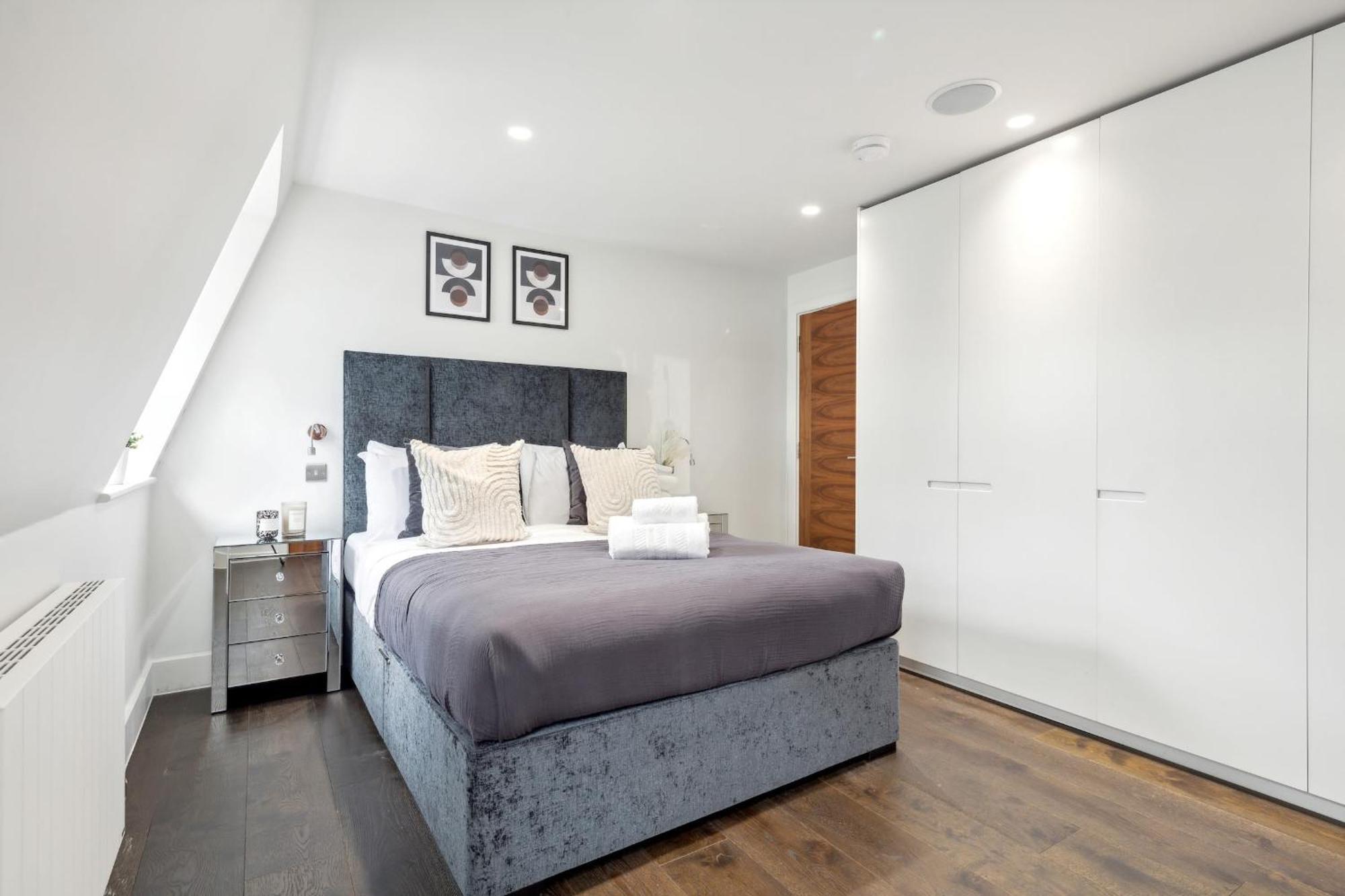 3br Penthouse With Terrace - Cityapartmentstay London