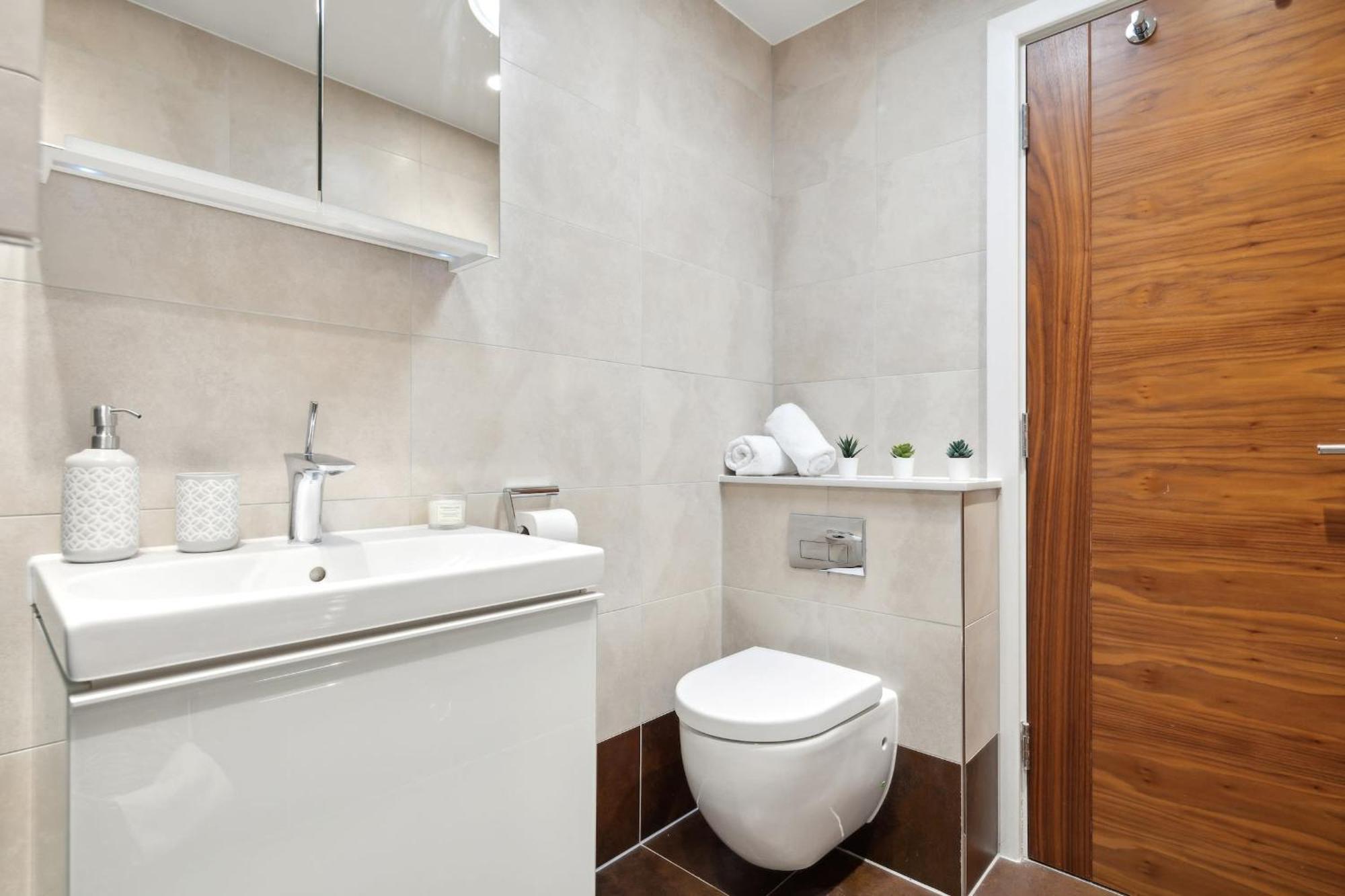 3br Penthouse With Terrace - Cityapartmentstay Leilighet