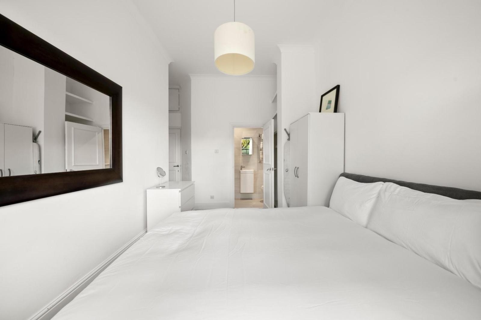 Sg, Stylish Paddington, Apartment