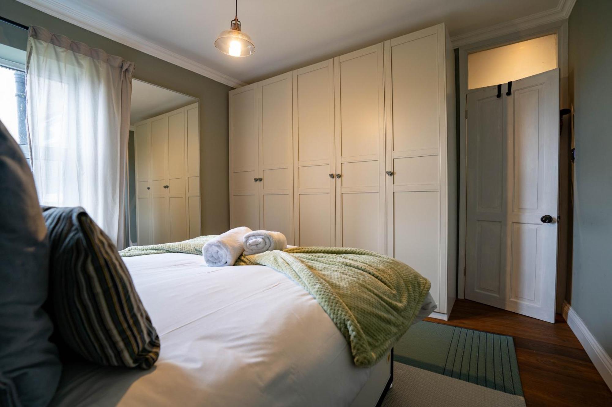 Classical Beauty In Greenwich Apartment *