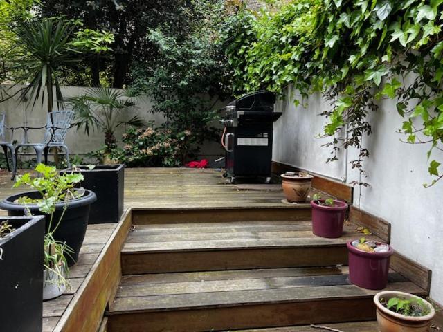 Warm And Comfortable Two-bedroom And Two-bathroom * London