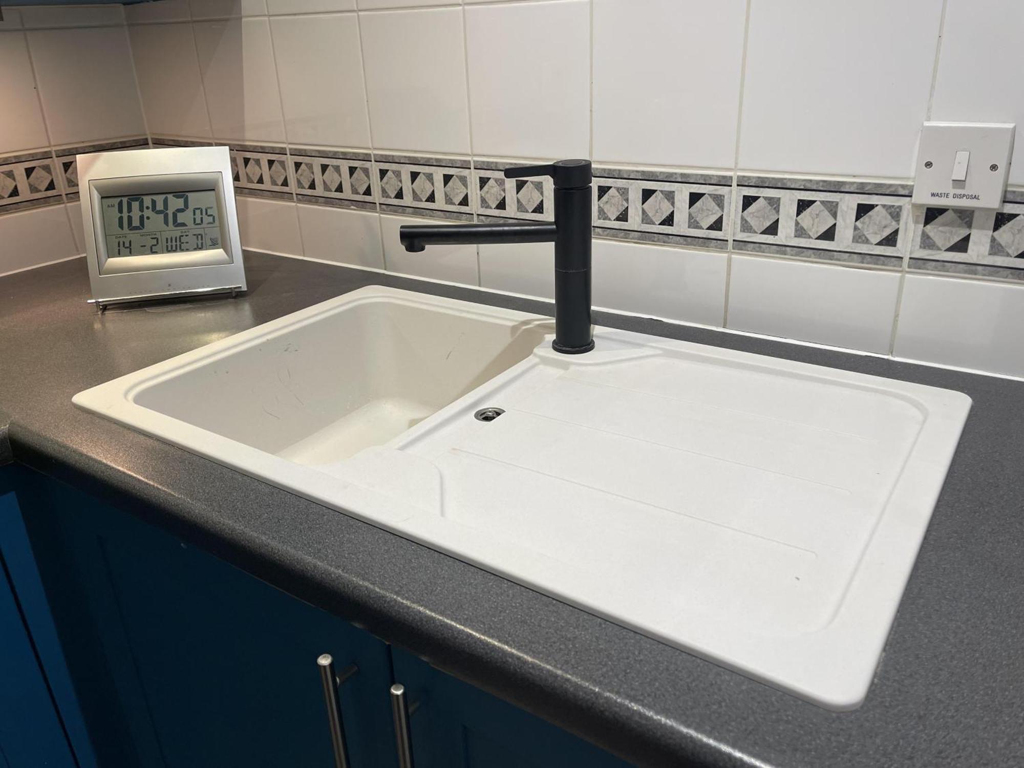 Apartment Immaculate 2-bed In London