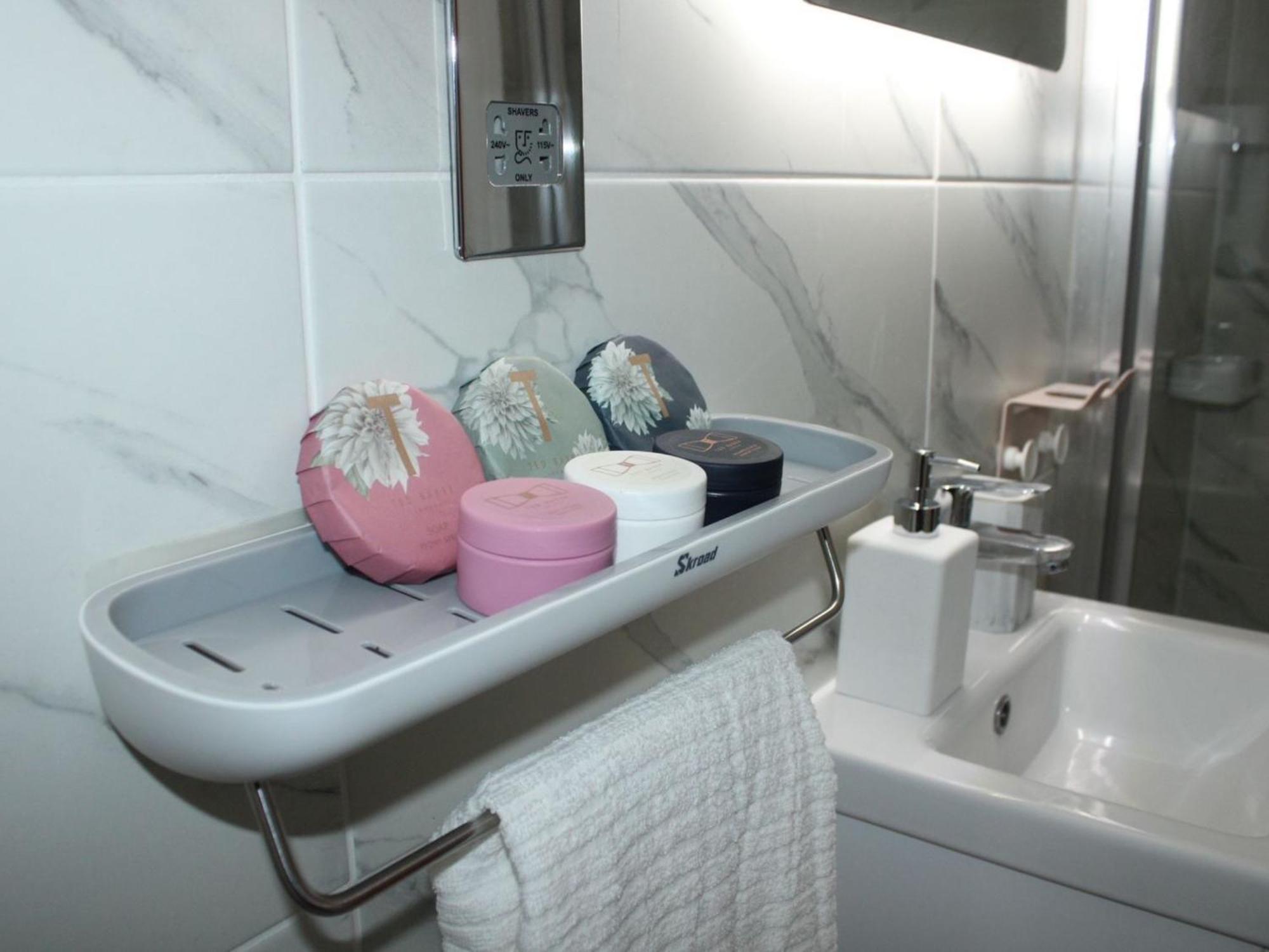 Flat In Shepherd's Bush London