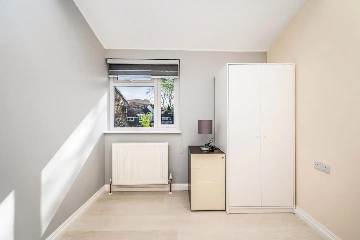 Сasa de vacaciones Pass The Keys Stylish Gardenten Mins To Londres
