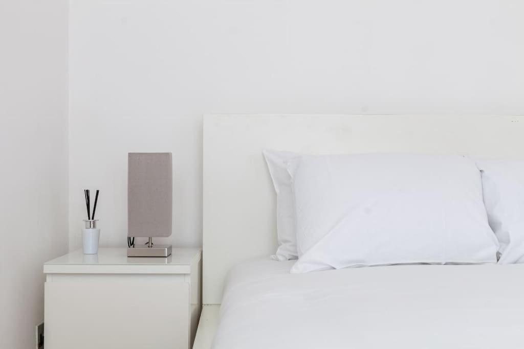 Spacious Retreat 2-bed In Popular Camden Town Apartment