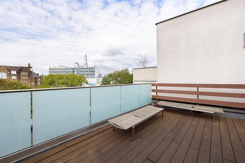 Modern 3 Bedroom Townhouse By Wild Roses