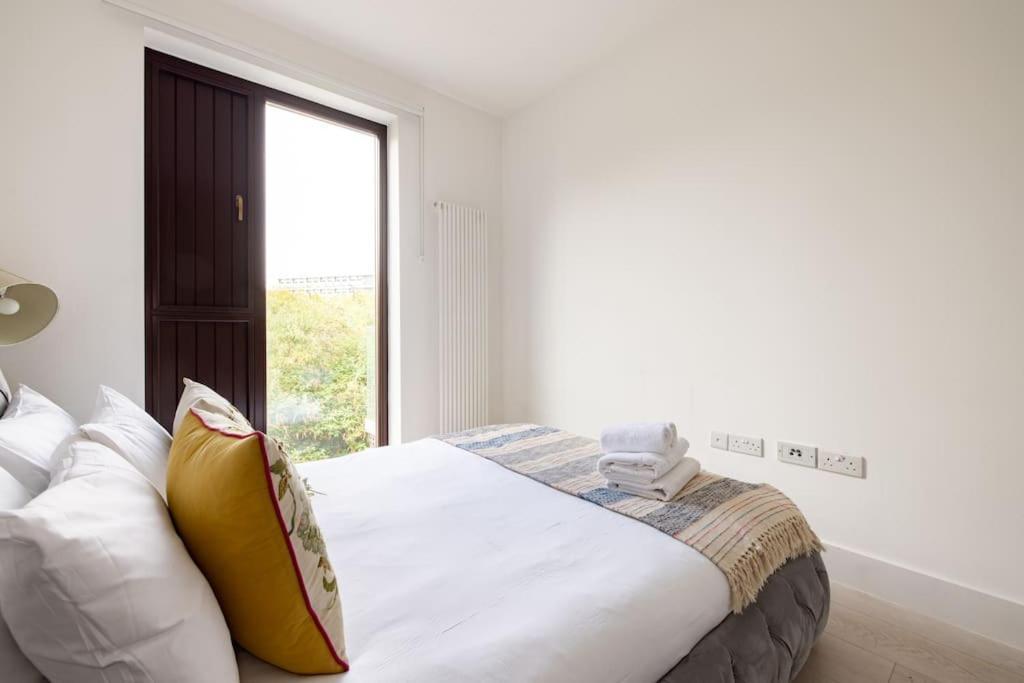 Holiday home Modern 3 Bedroom Townhouse By Wild Roses *