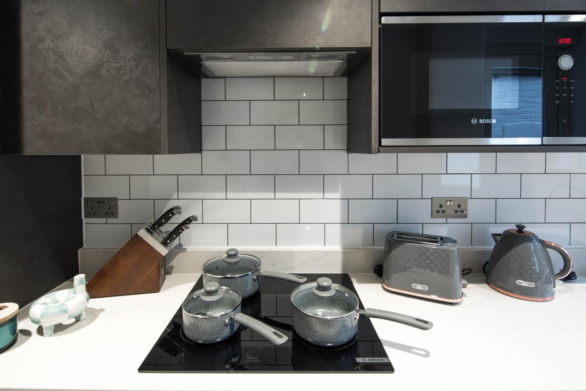 Apartment Bc1 Westkensington-baronscourt-luxuryonebed-10minpicadilly *