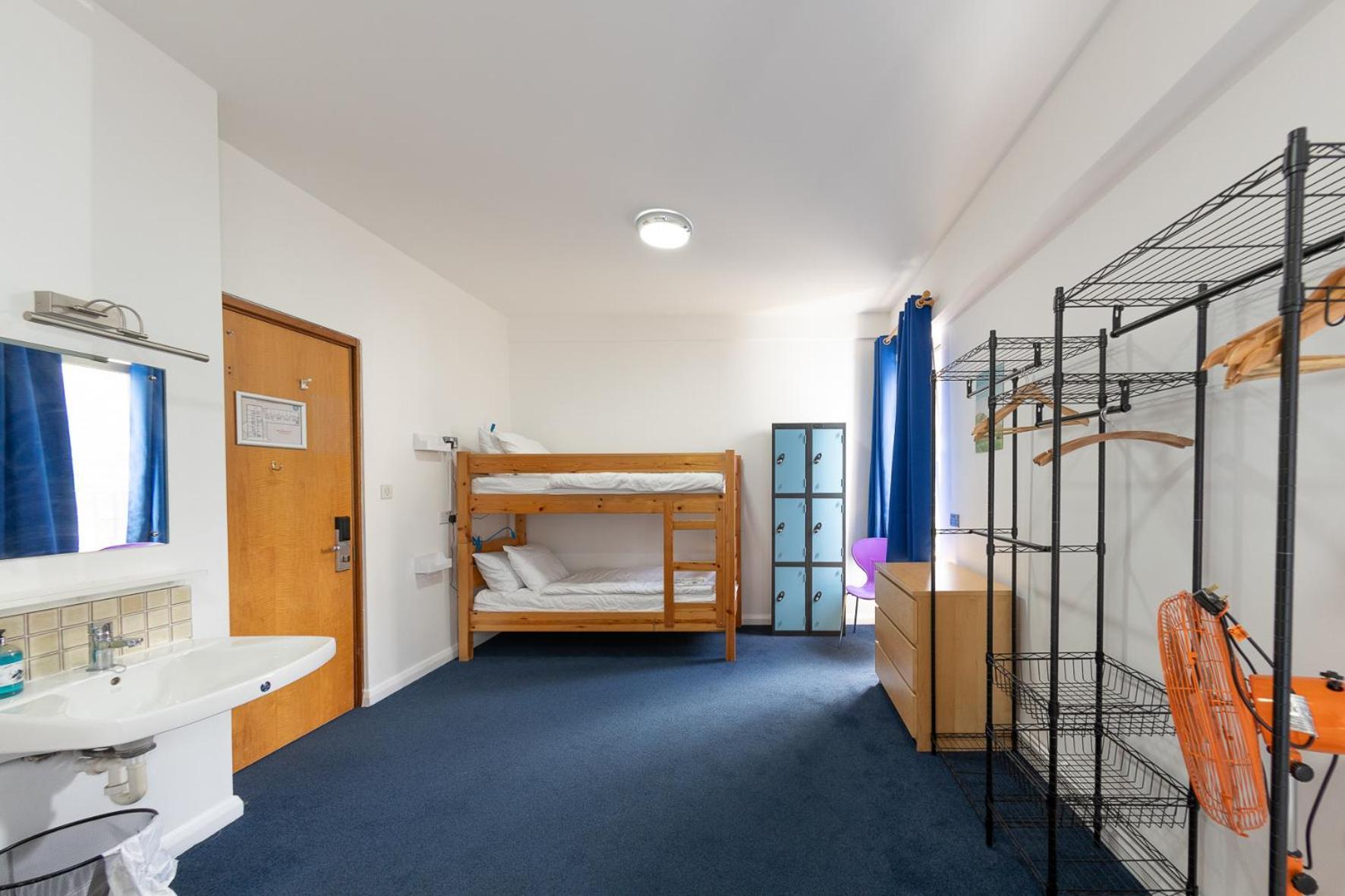 Hostel Pax *