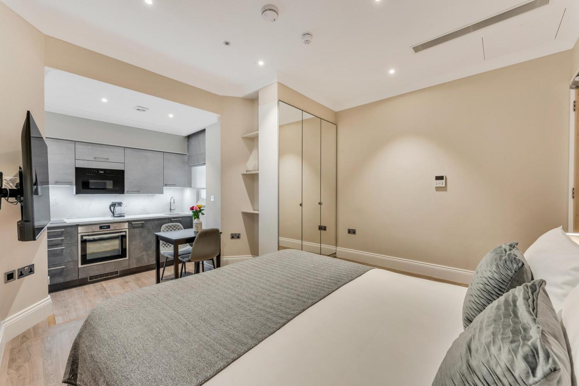 Apartment Redcliffe Gardens