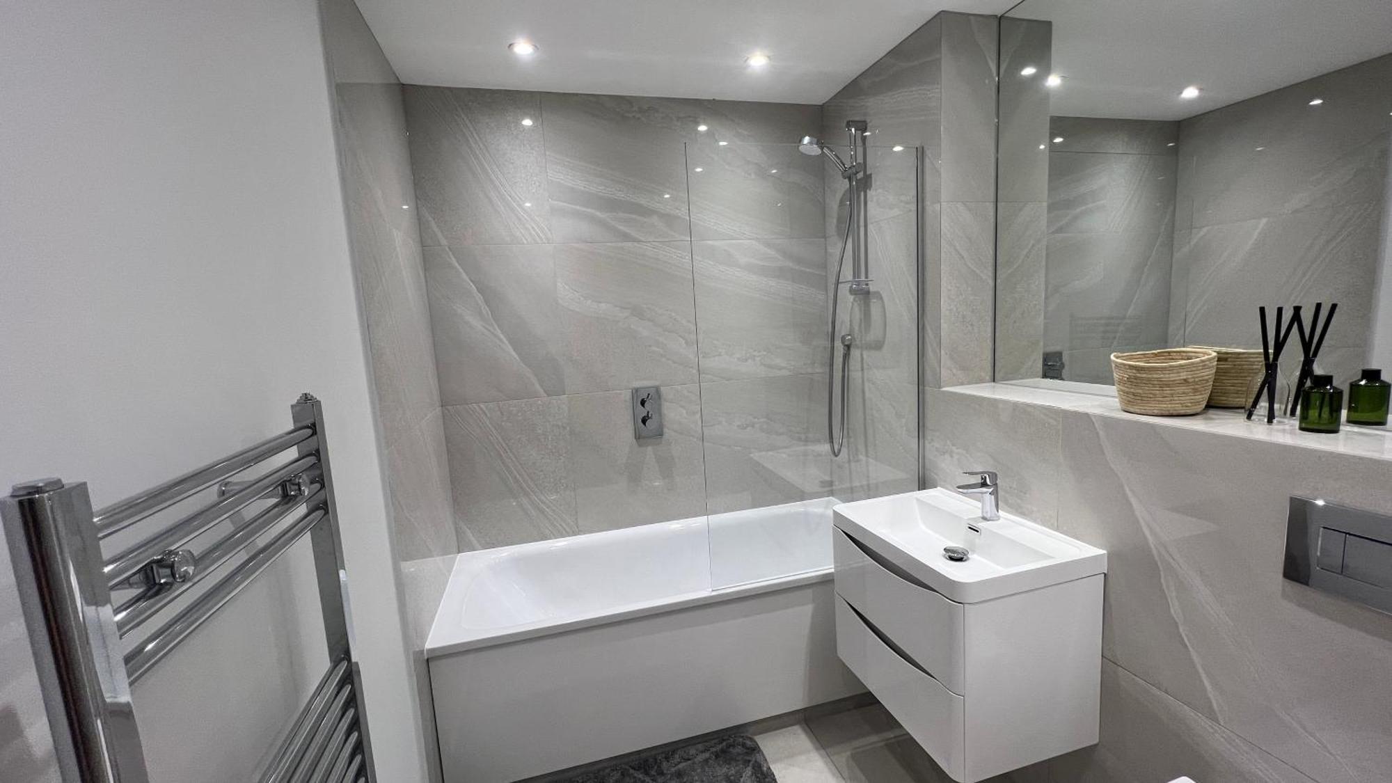 C1, Luxury 2 Bedroom Flat In Wembley Apartamento Londres