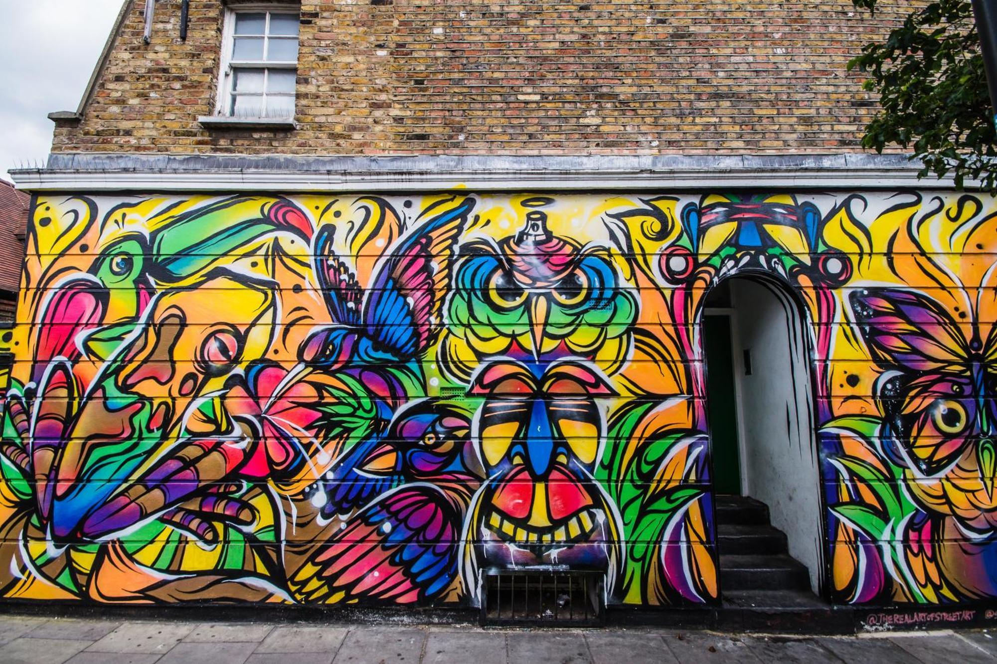 Privat overnatting Stylish 1-minute Walk To Camden Town Metro, Shops, Cafes, Bars & Restaurants With Shared Bathrooms *