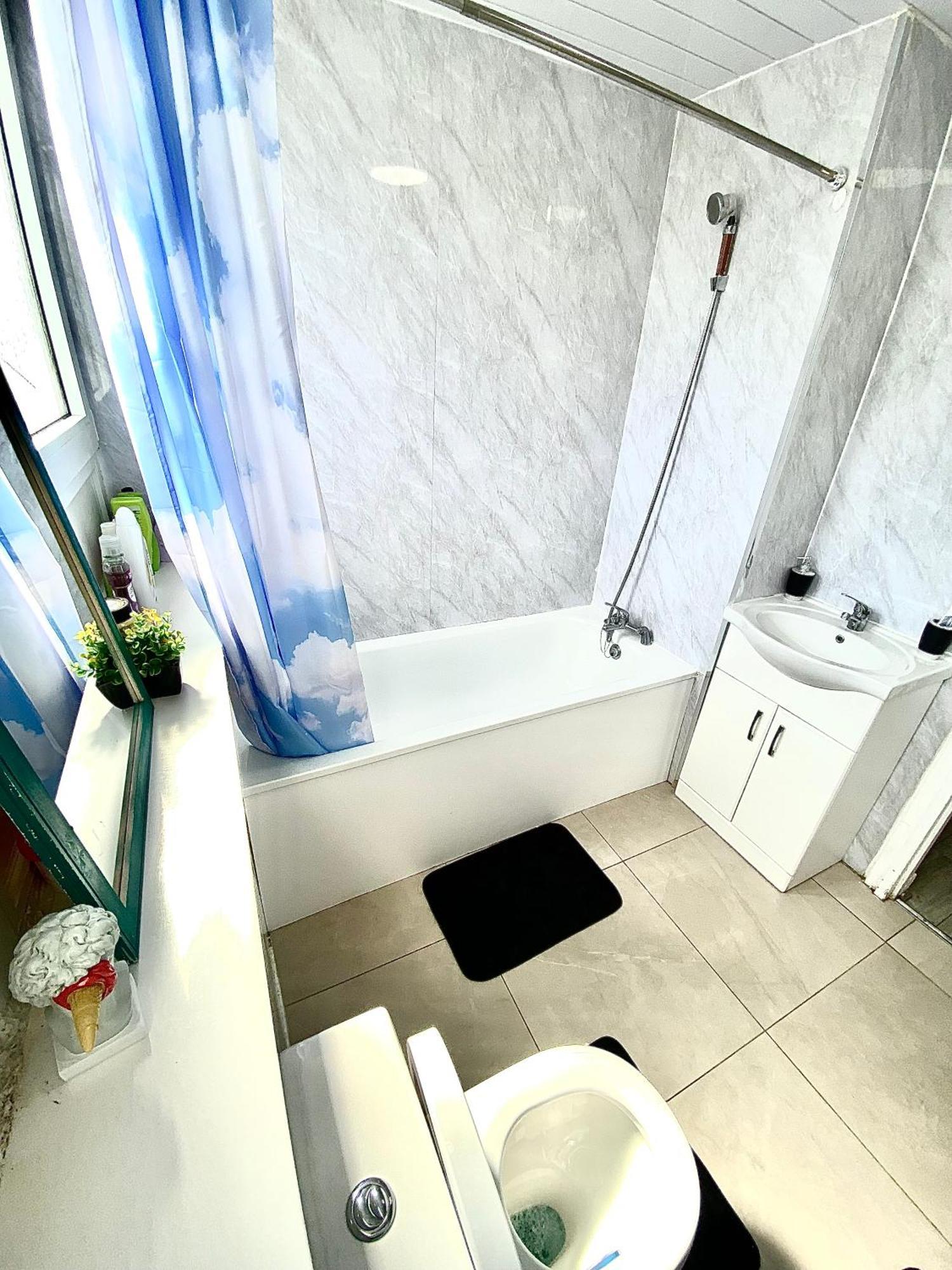 Canary Wharf Serviced Homestay *