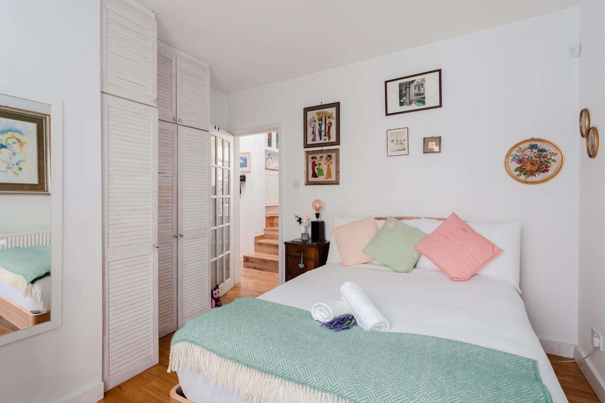 Lovely 1 Bed With Large Terrace Apartment London