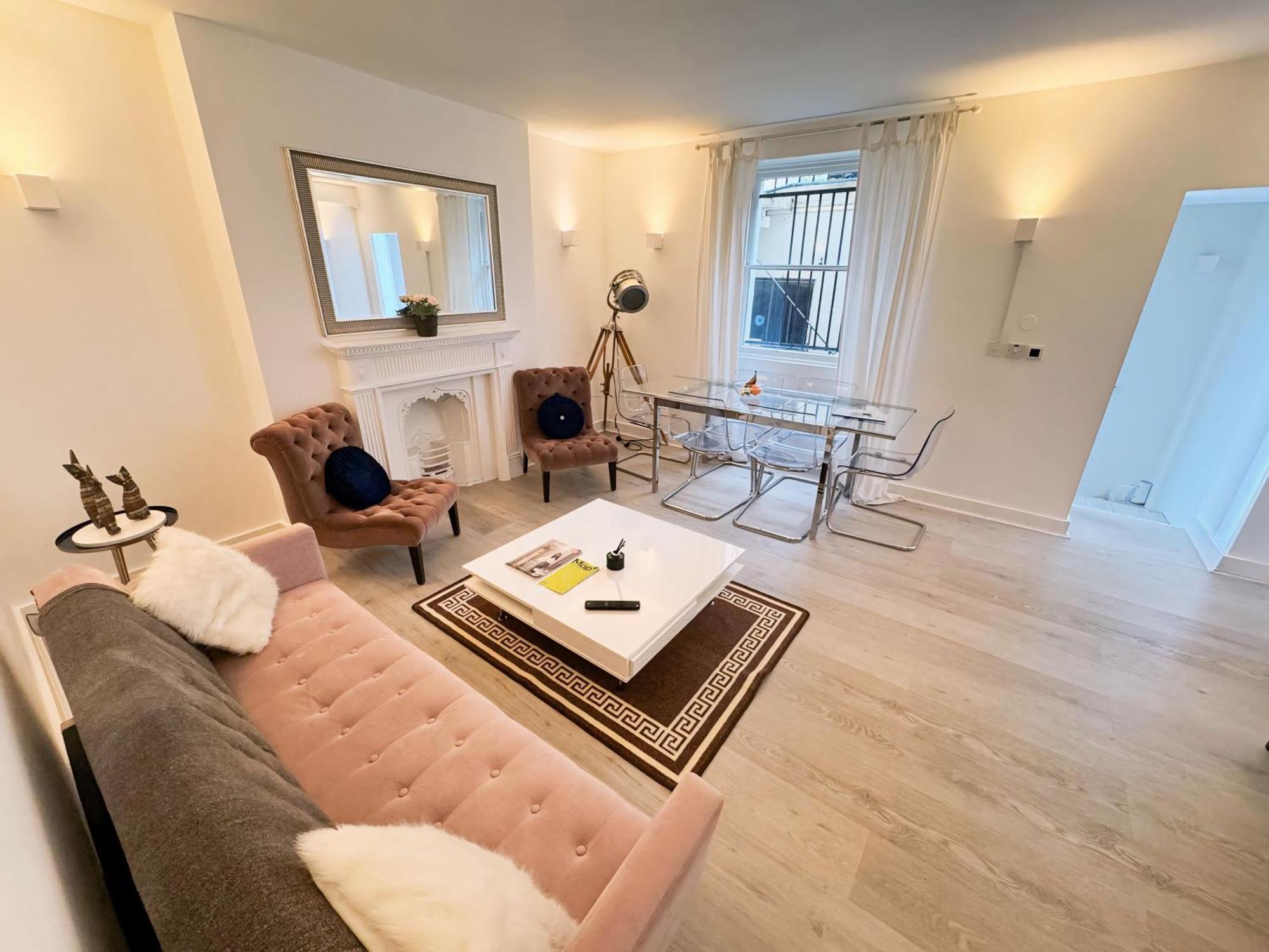 Hyde Park Two Bedroom Leilighet London