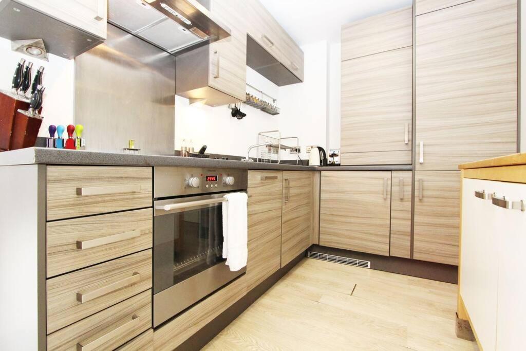Designer In The Heart Of Shoreditch *