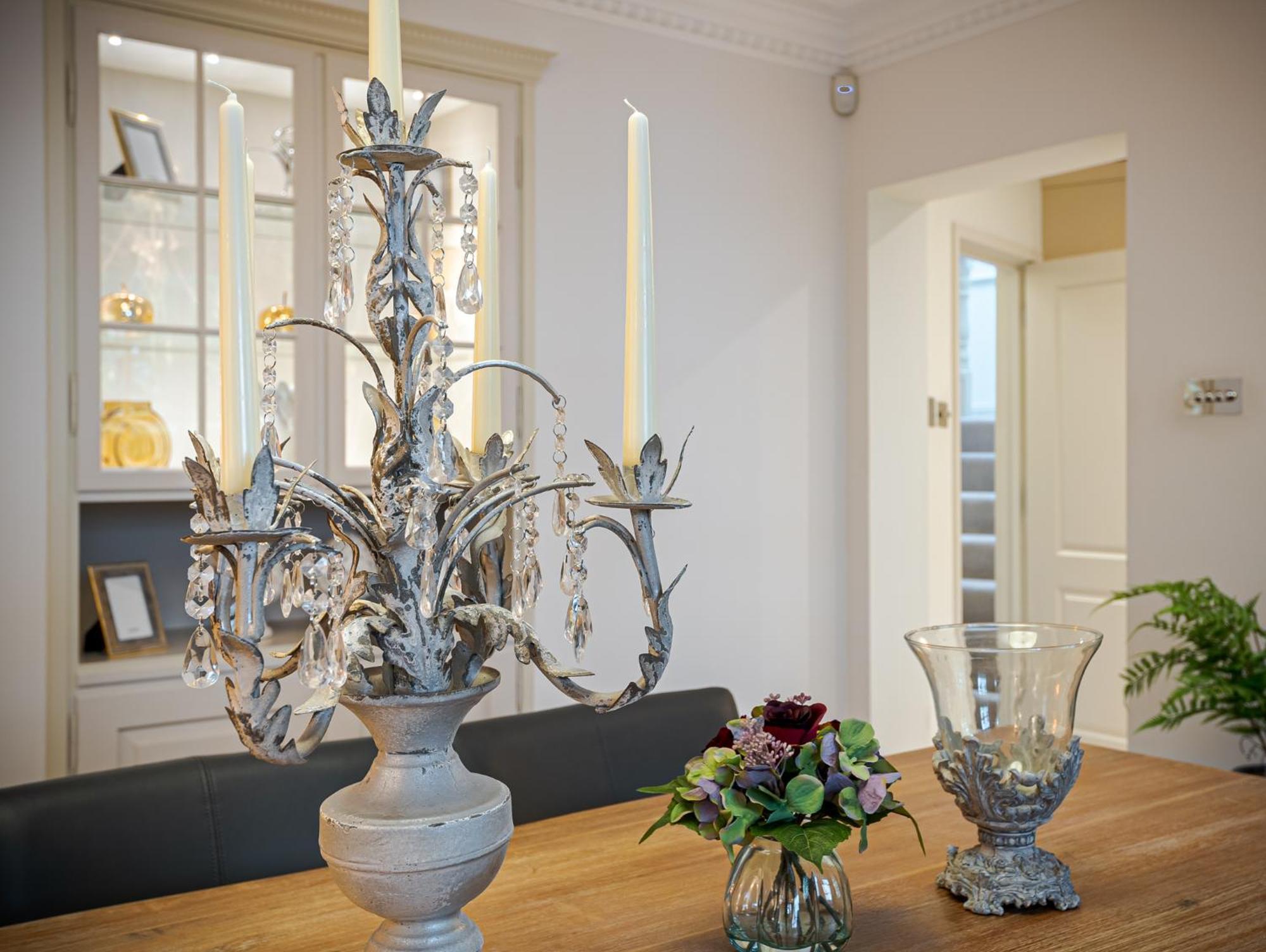 Modern 3 Bedroom Luxury House With Garage In Apartment *