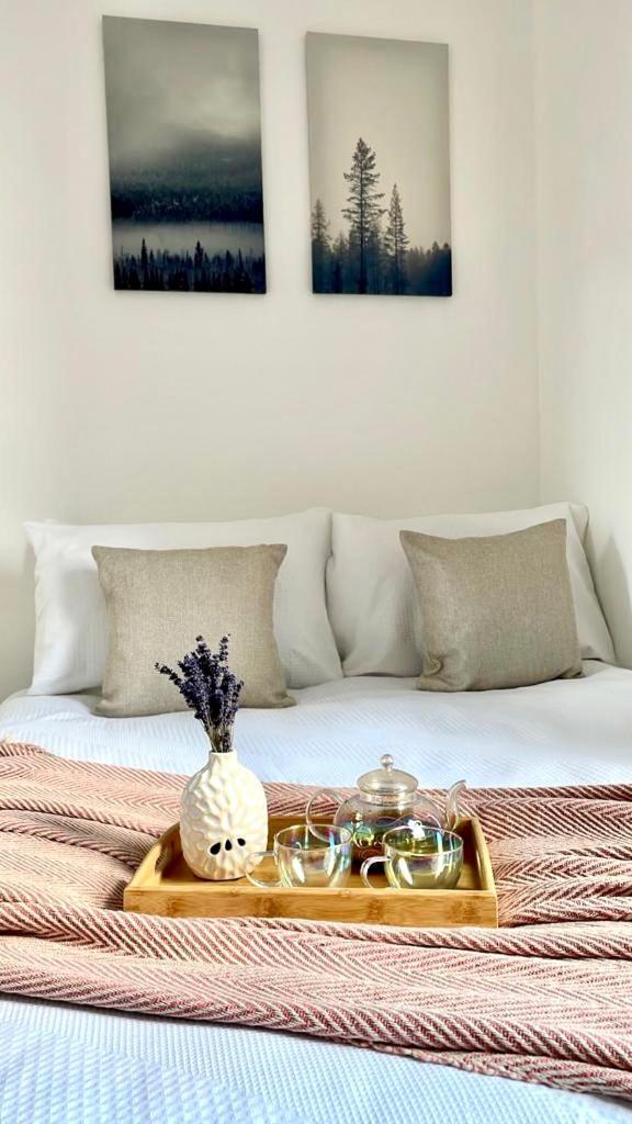 A Charming One Double Bedroom Flat