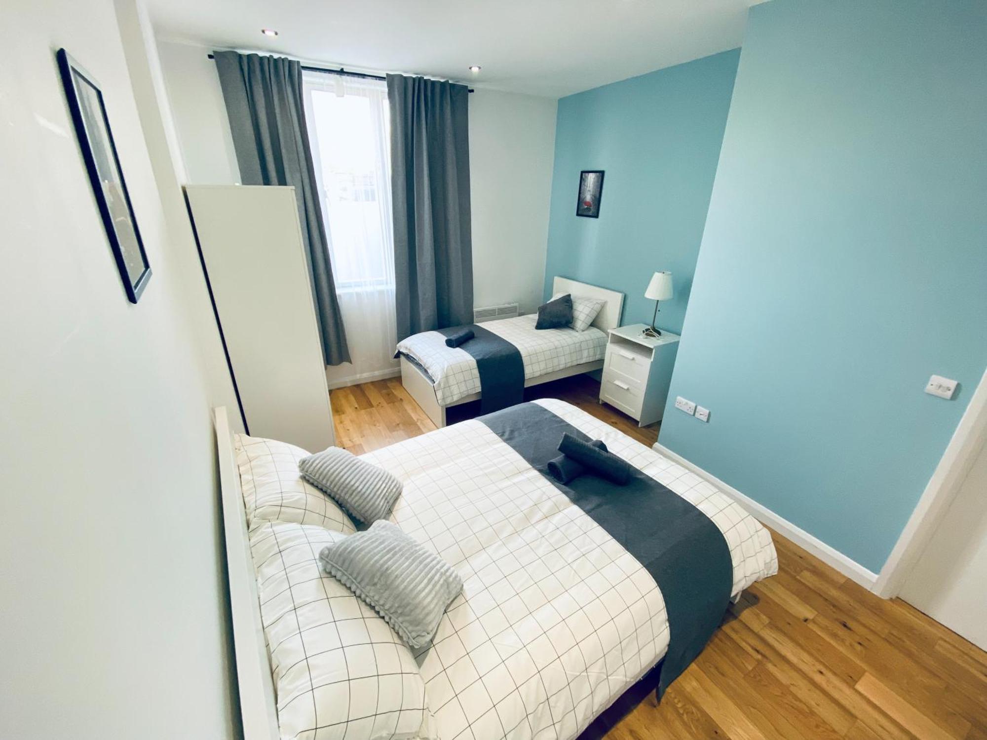 2 Bedroom Flat - 2 Bath - 15 Min Camden Town Apartment