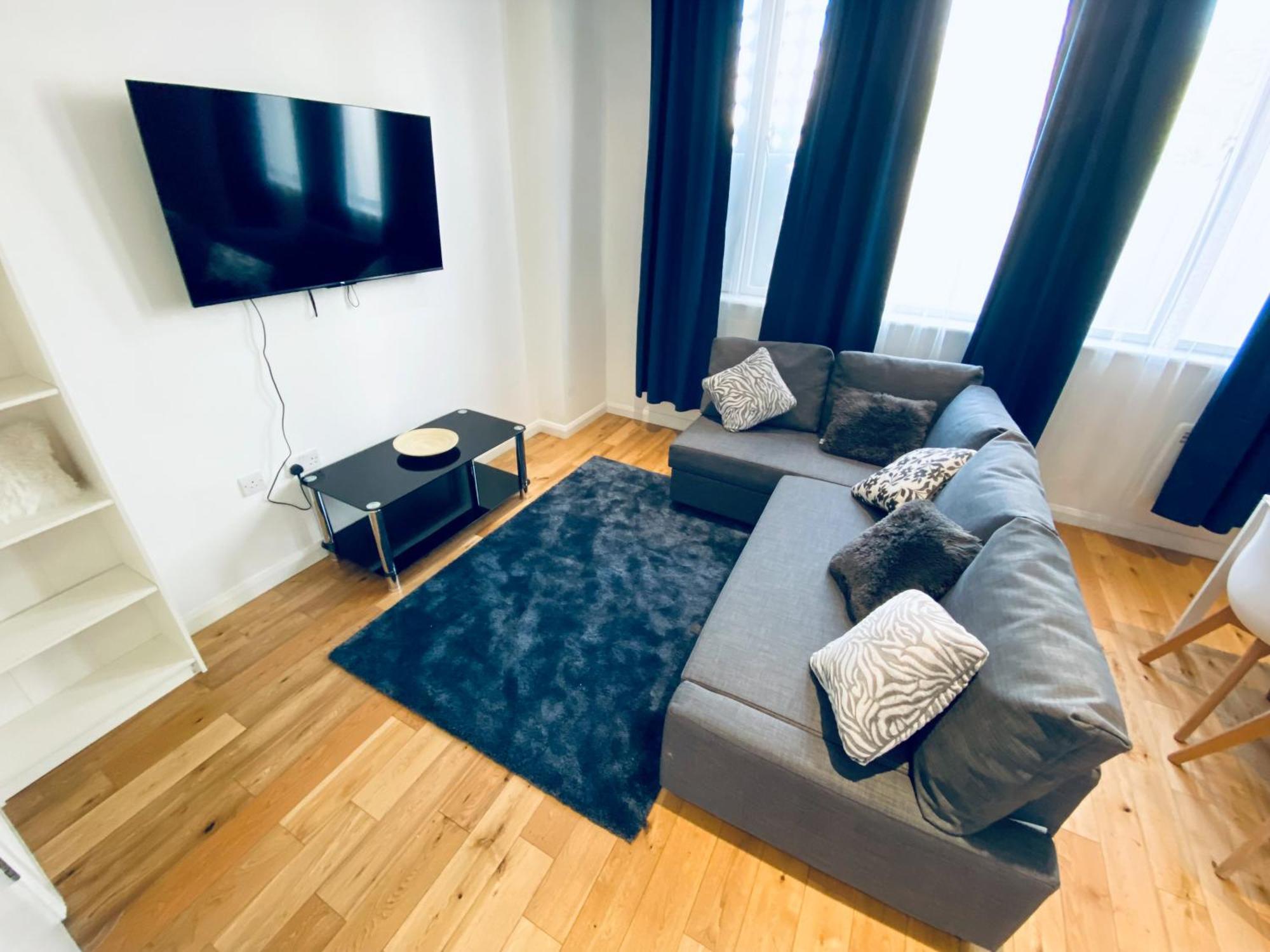 2 Bedroom Flat - 2 Bath - 15 Min Camden Town *