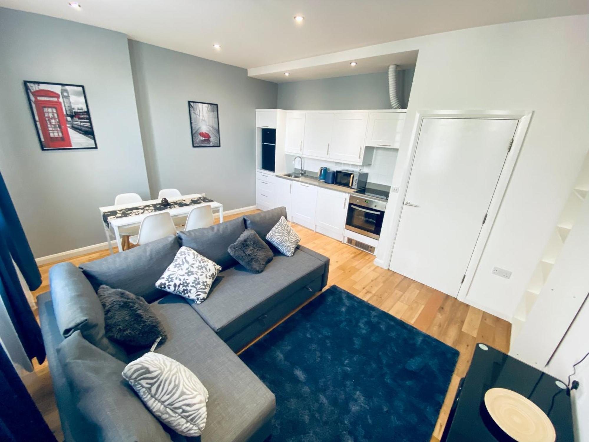 2 Bedroom Flat - 2 Bath - 15 Min Camden Town * London