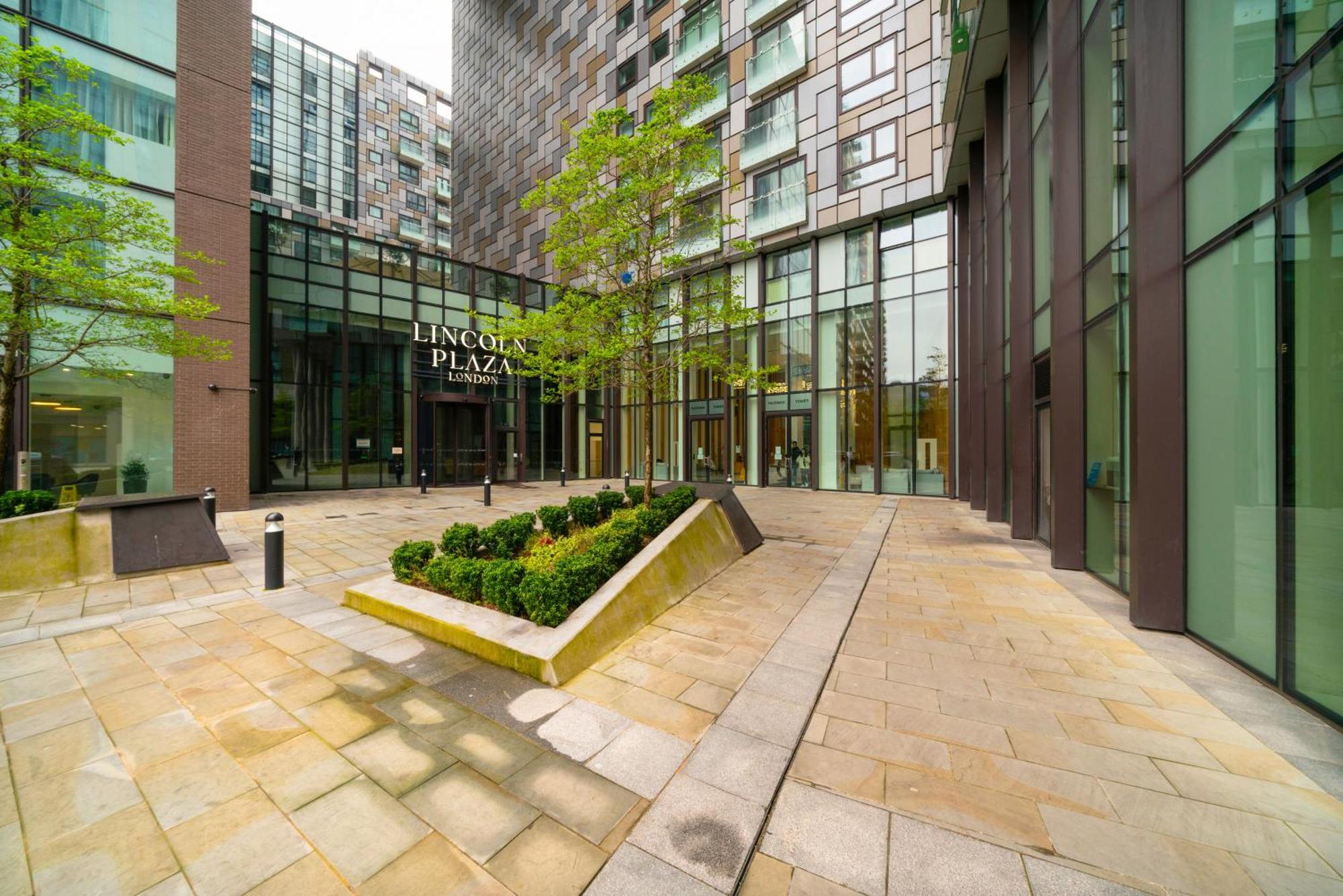 3bed 2bath With High Rise View Canary Wharf London