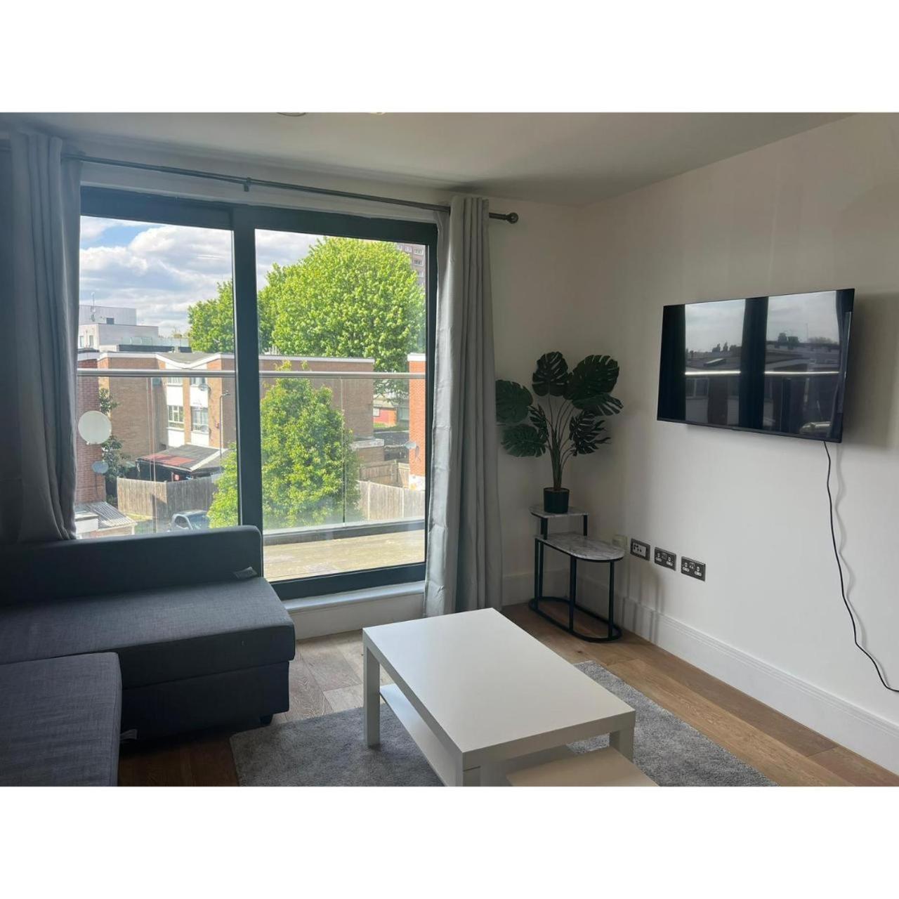 Leilighet Spacious 1 Bedroom Flat In Kilburn Park F55