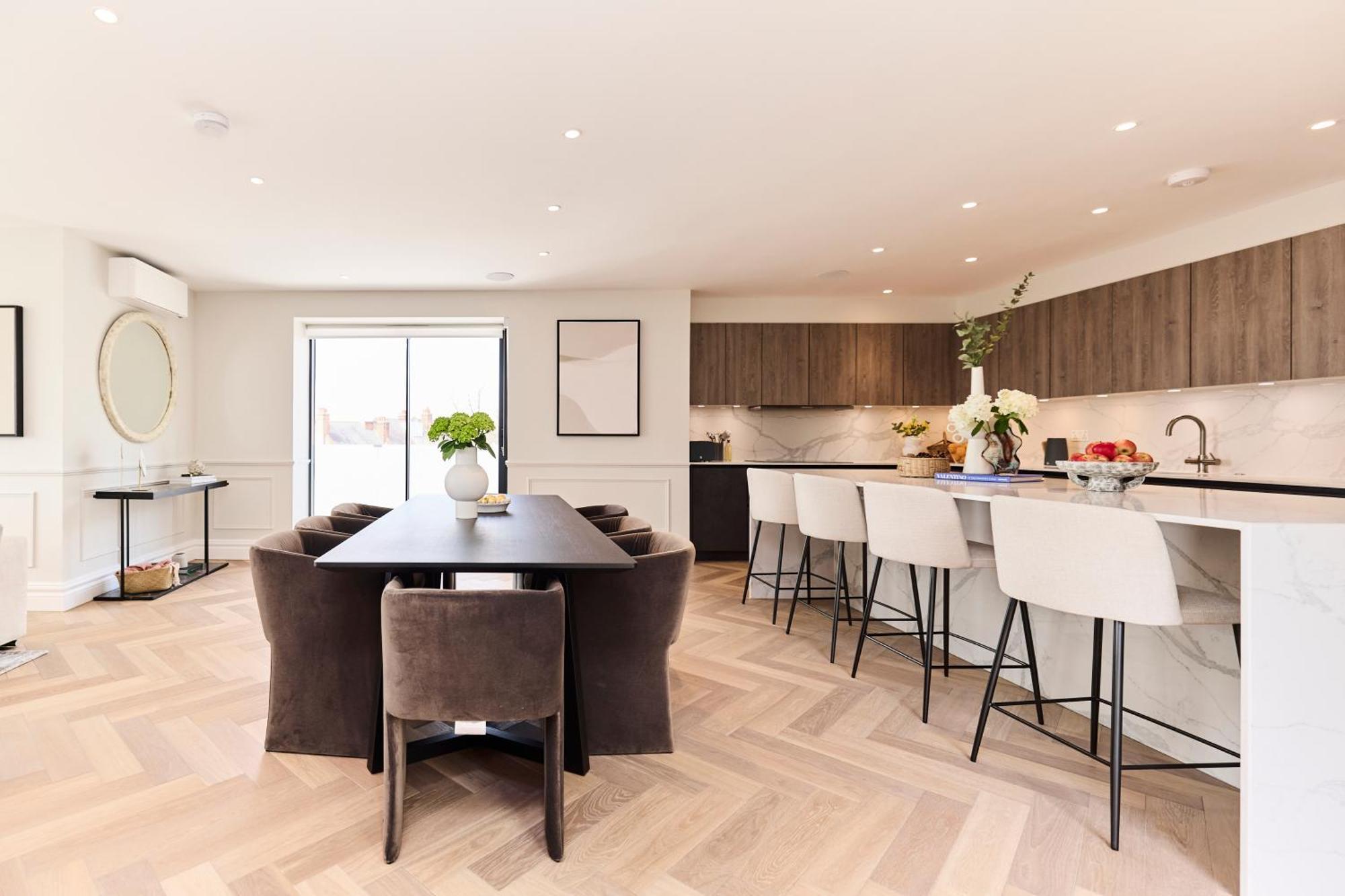 The Temple Fortune Crib - Lovely 3bdr House With Balcony Appartement *