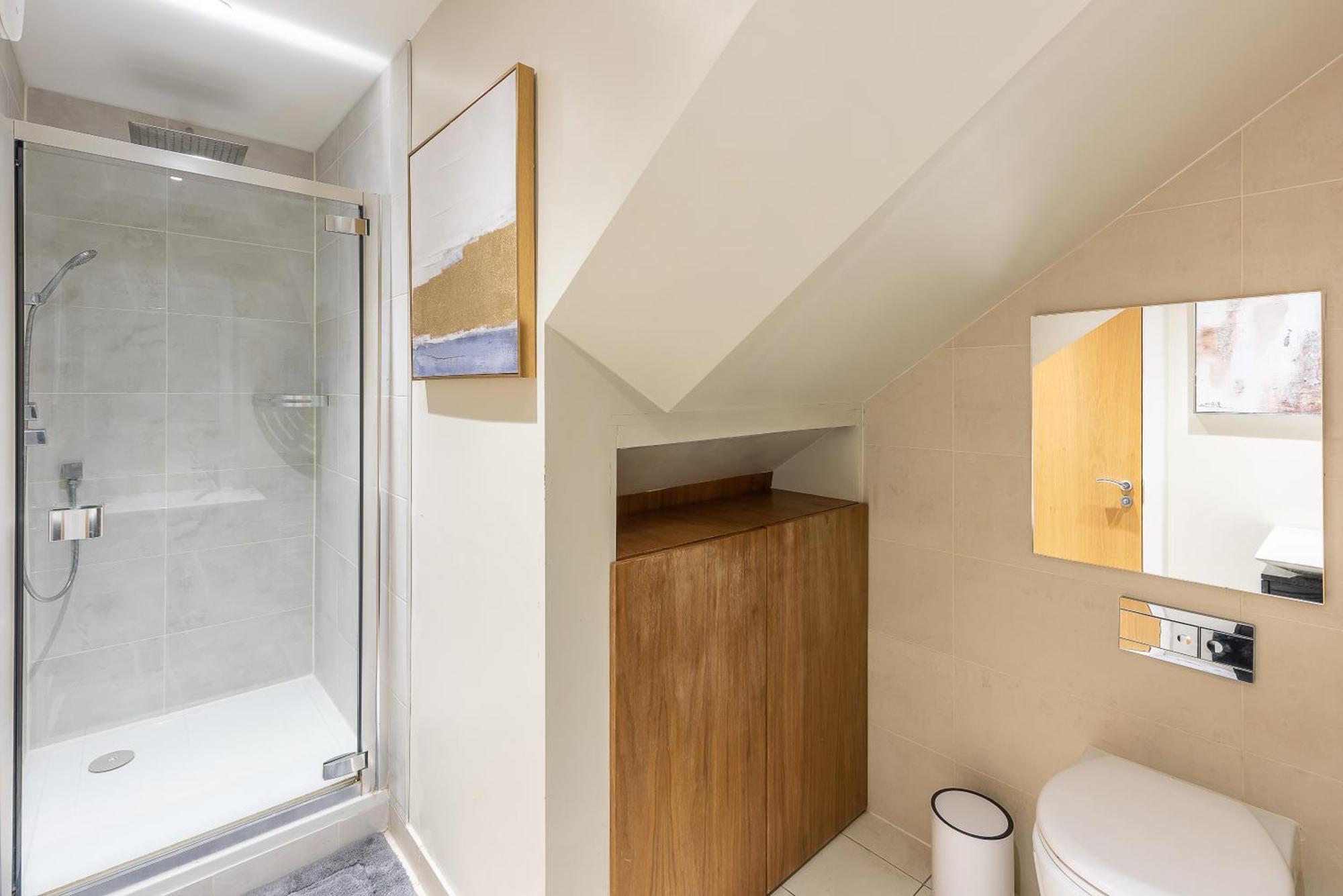 Moments From Hyde Park And Notting Hill, Free Luggage Storage And Washing Machine Dryer Apartment *