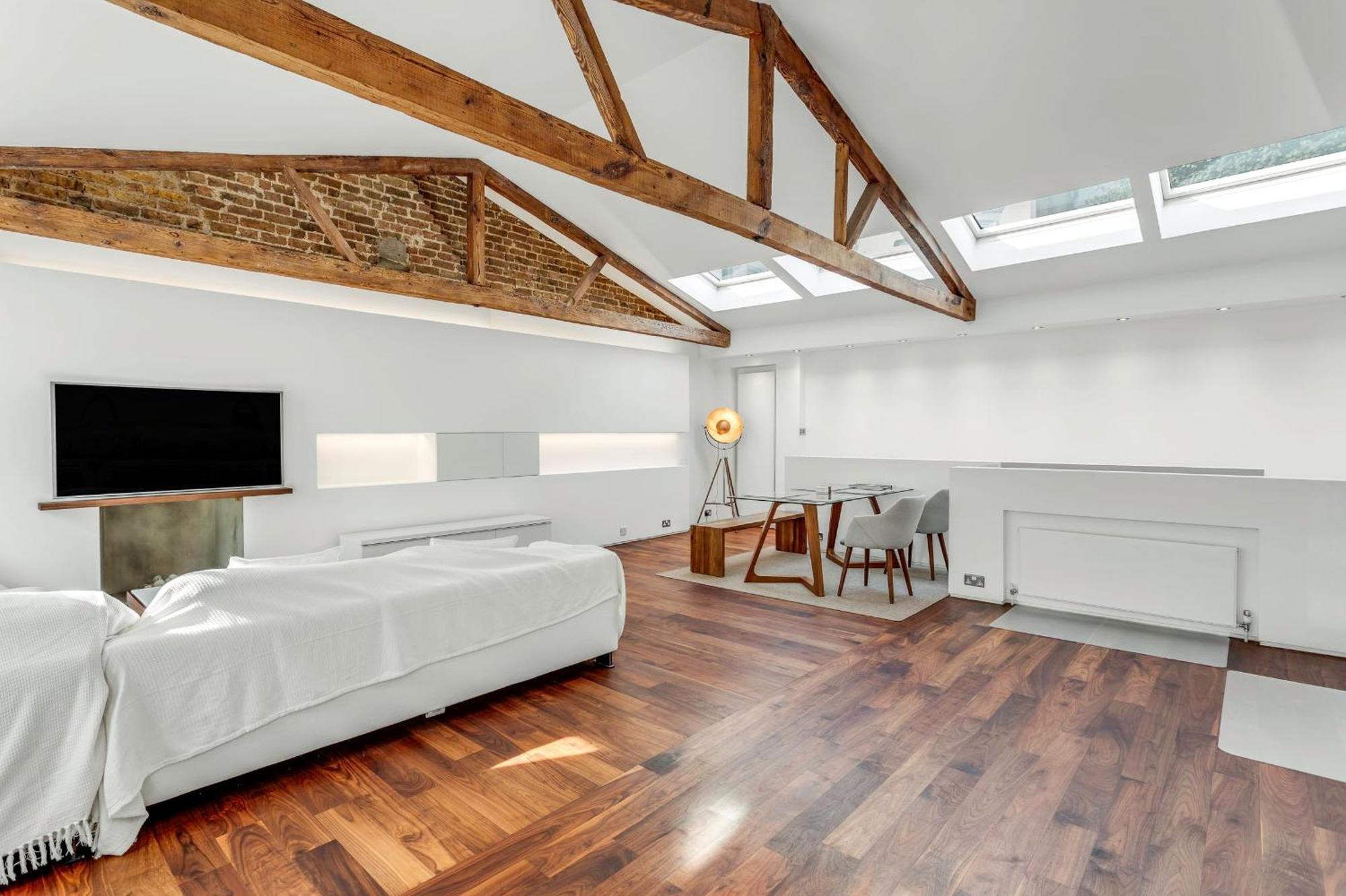 Luxury Loft-style Mews House * London