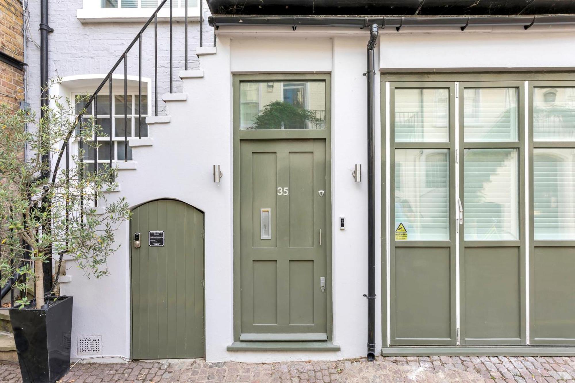 Luxury Loft-style Mews House * London