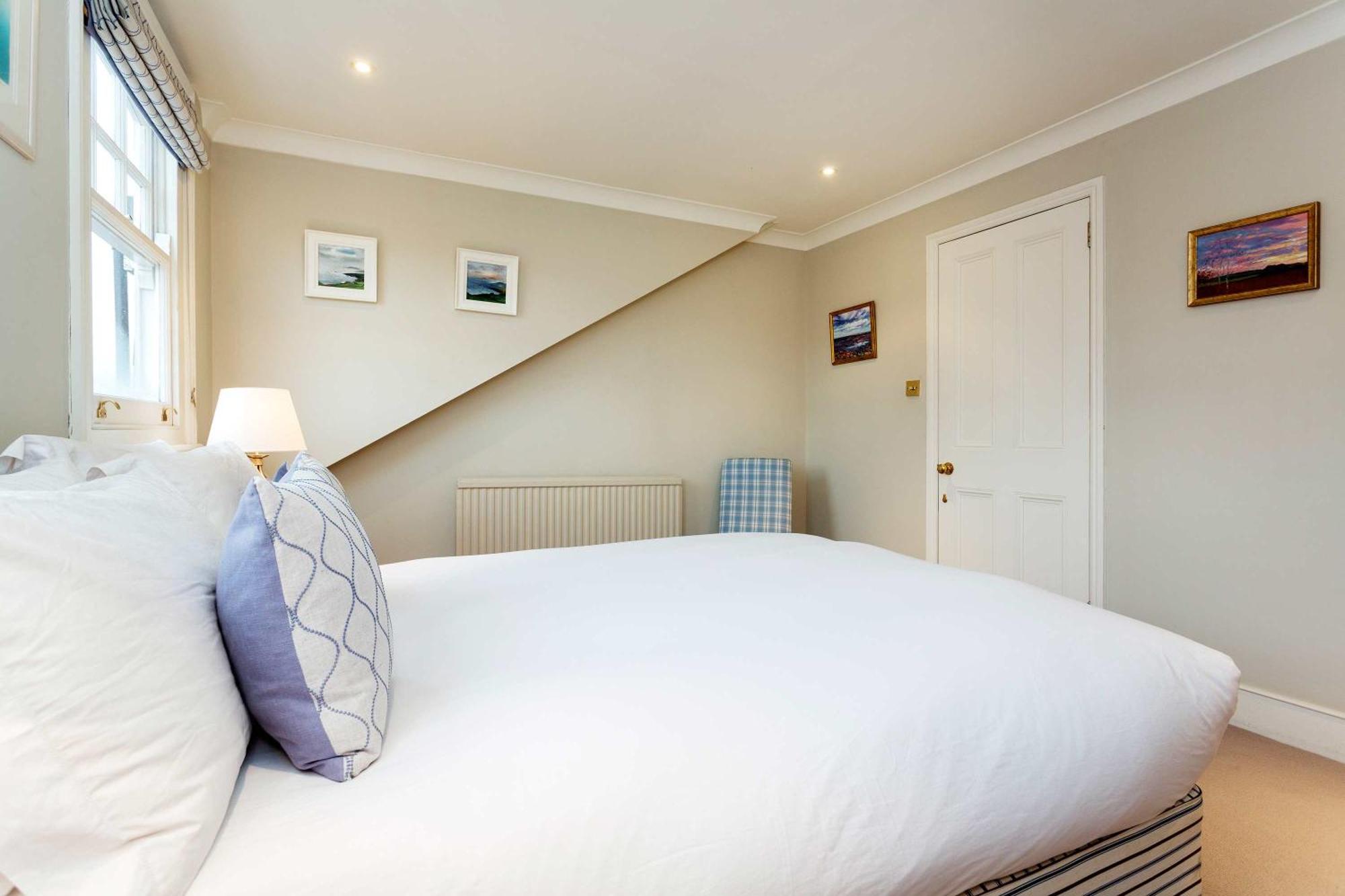 Veeve - Comfort In Kensington