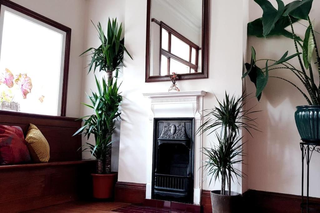 Highgate Maisonette With Roof Terrace London