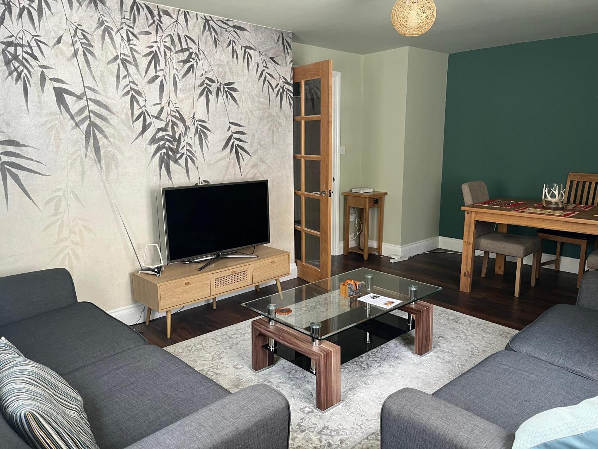 Apartment Comfortable Two Bedroom Modern