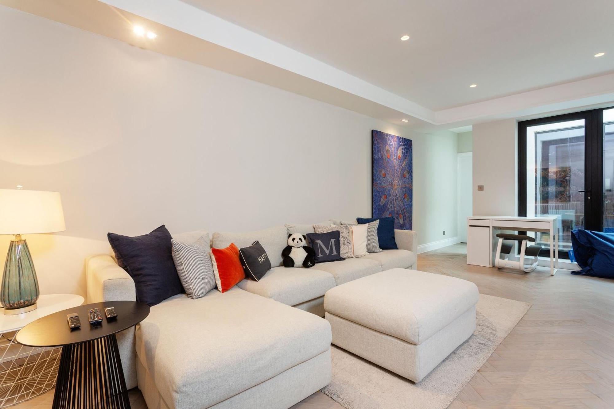 Veeve - Phenomenal In Fulham * Londen