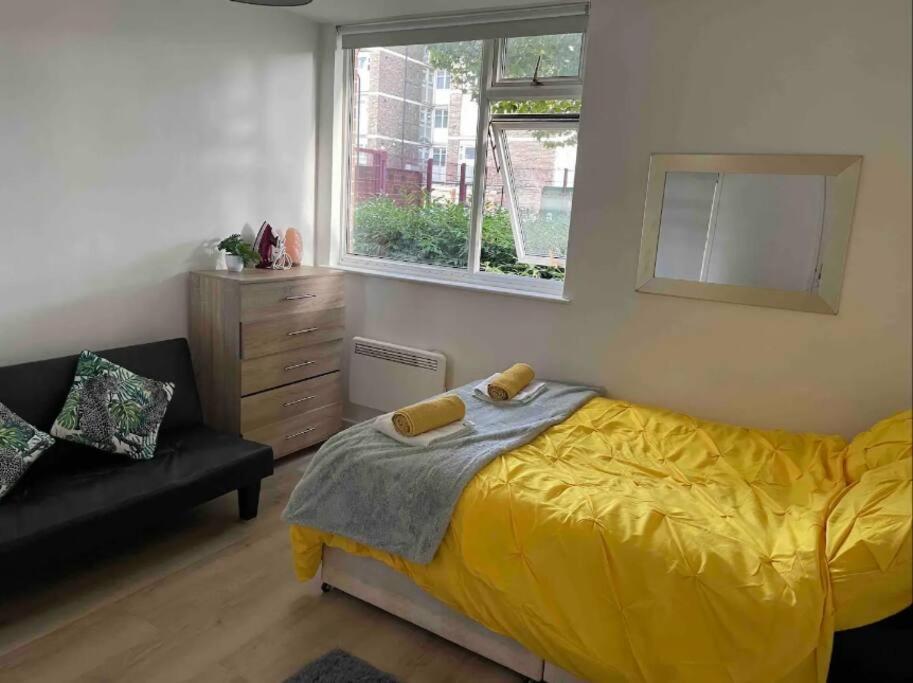 Spacious 2 Bedroom In Hoxton * Londres