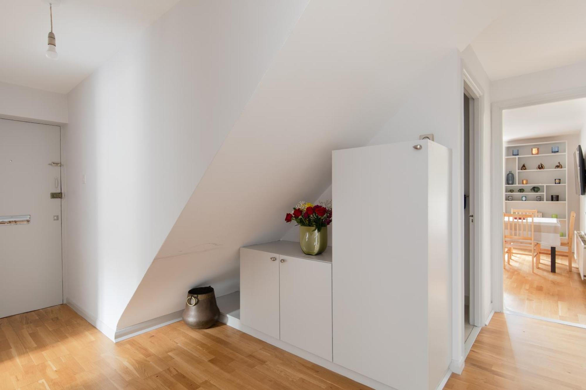 Stunning Flat 5 Min From Station * London