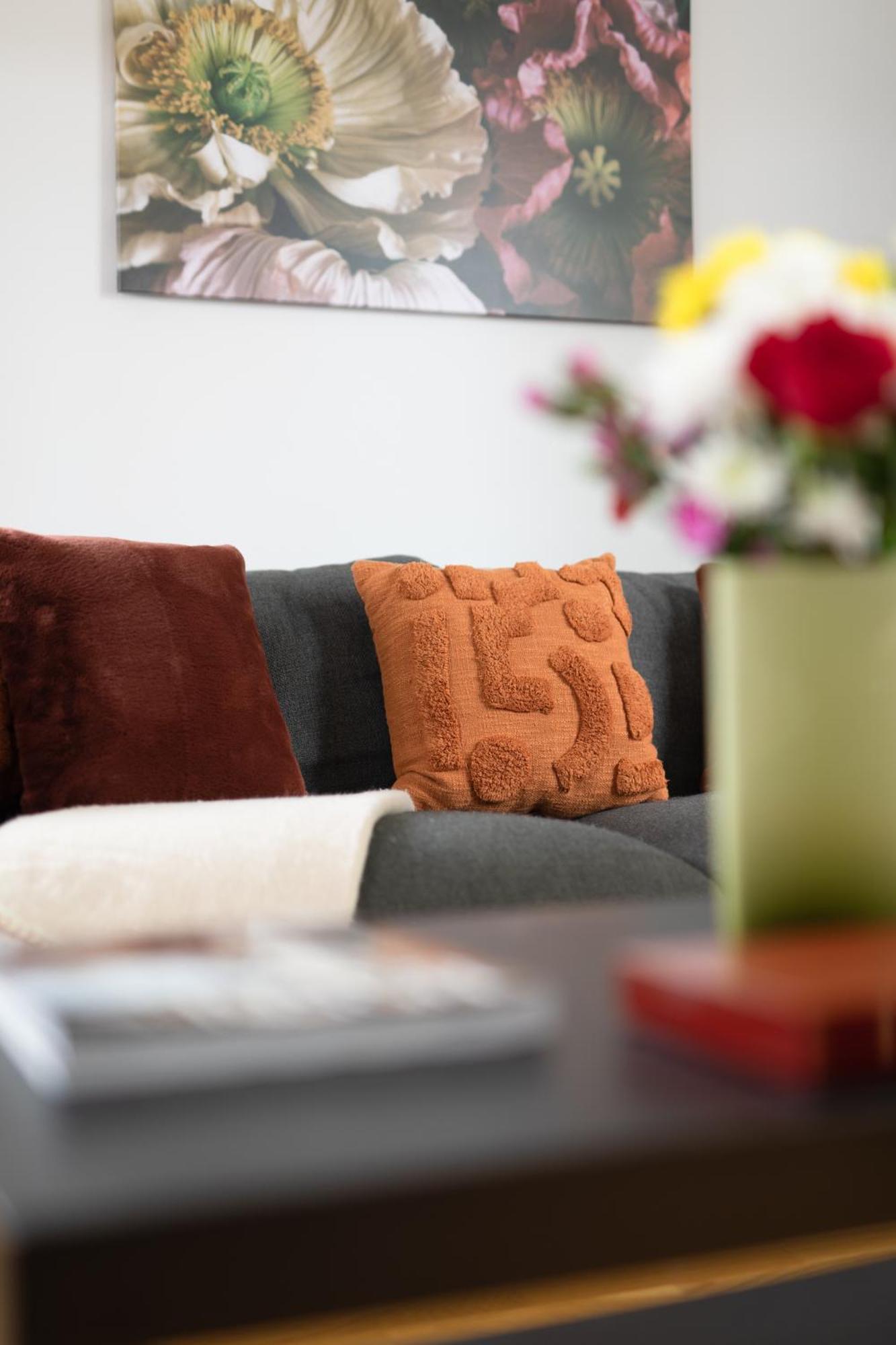 Stunning Flat 5 Min From Station Apartment *