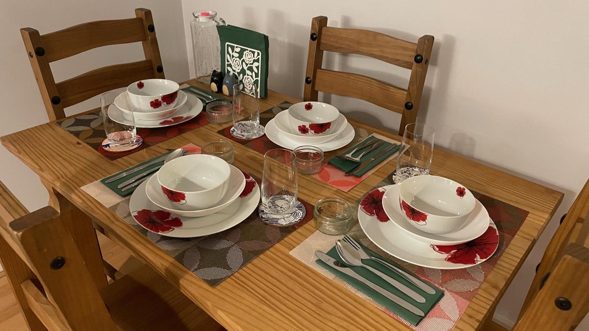 Leilighet Cosy Flat For 4, Family Friendly, Private Parking, Close To *