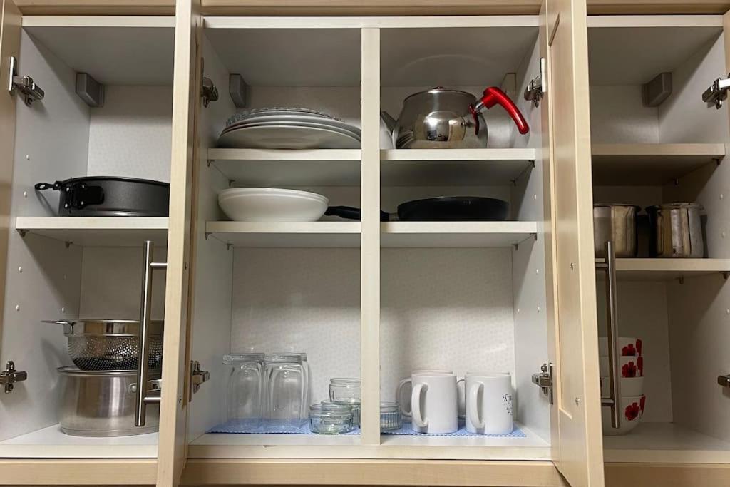 Cosy Flat For 4, Family Friendly, Private Parking, Close To Apartamento
