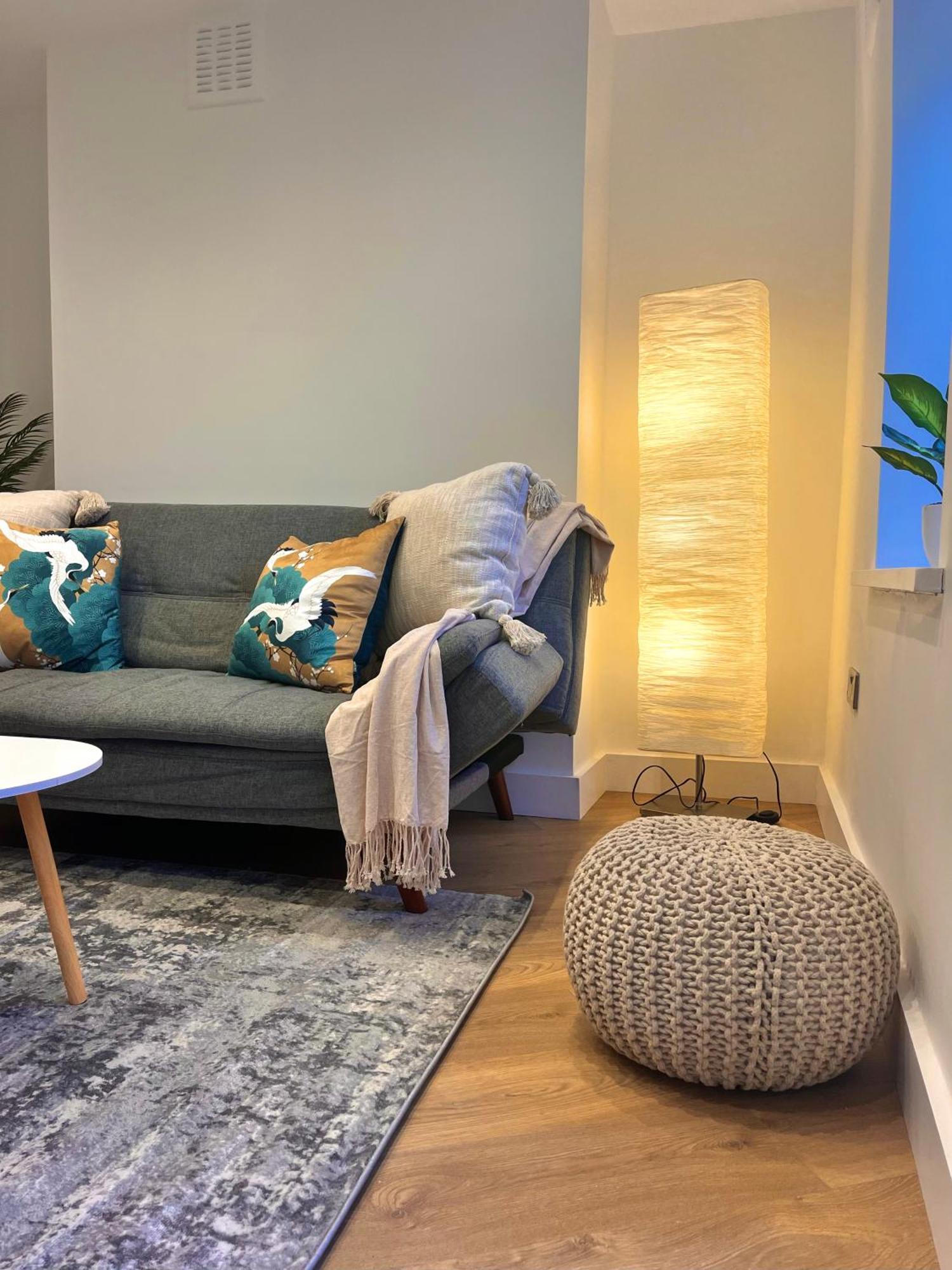 Cozy And Peaceful Apartment With Terrace In Hackney Leilighet London