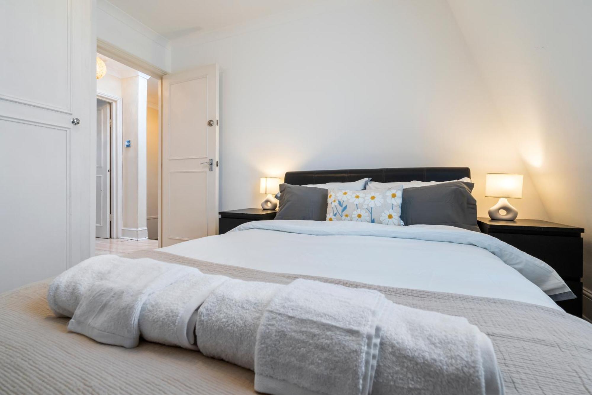 Maida Vale 2 Bedroom Flat * Londres