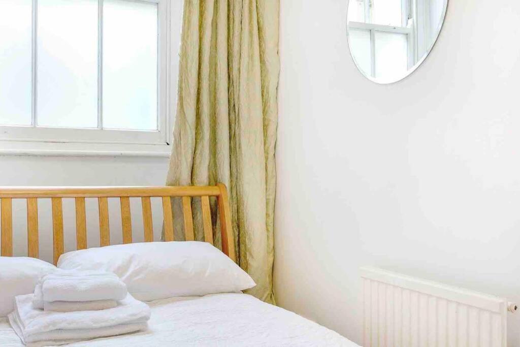 Eclectic Family In The Heart Of Notting Hill *