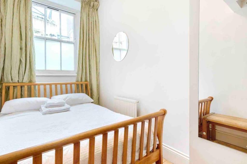 Eclectic Family In The Heart Of Notting Hill Apartment