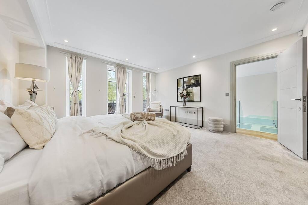 Park Lane Palace- Luxury Sleeps 10 London